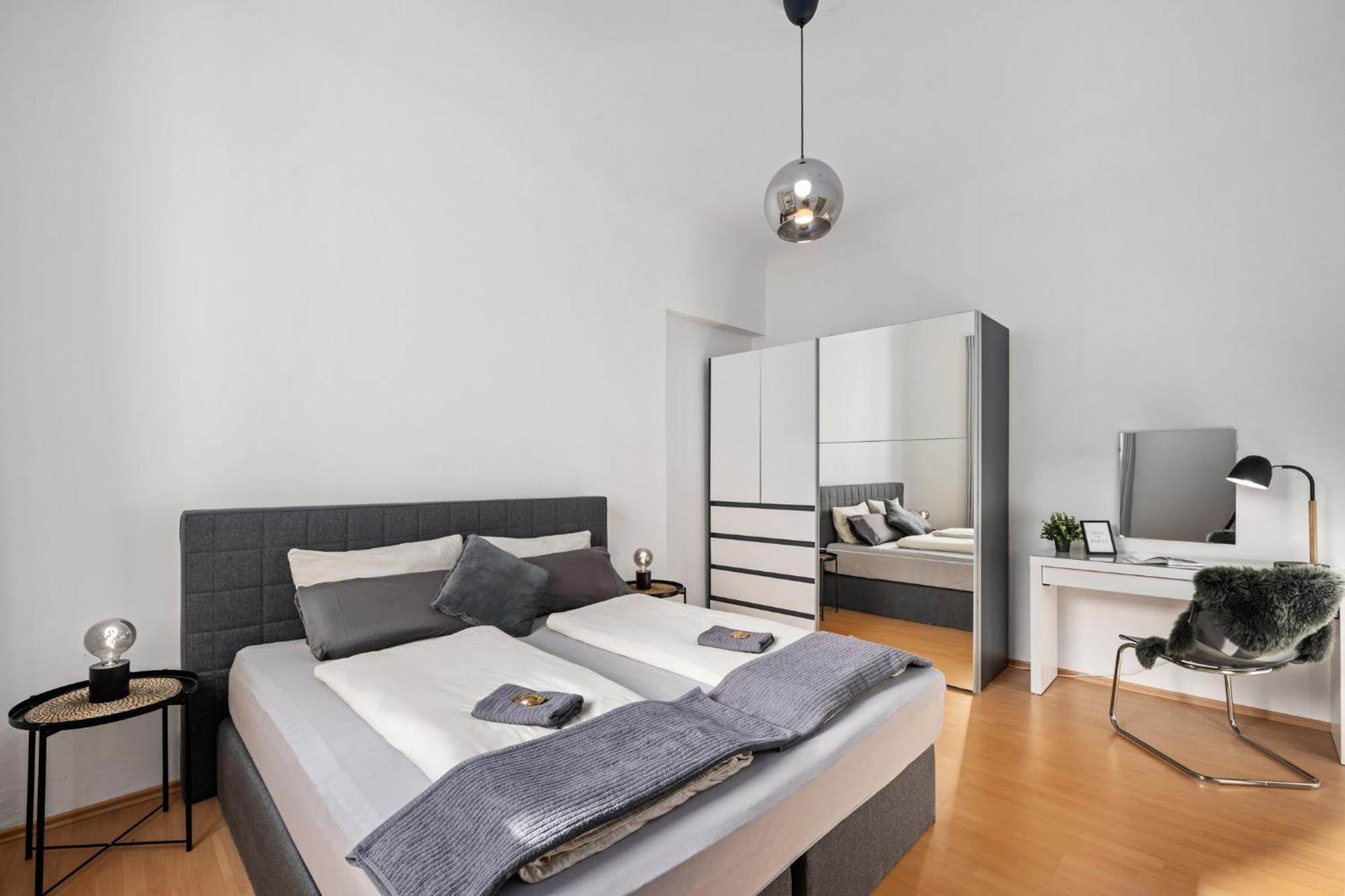 Ferienwohnung Blassdoerfer - Modernes Apartment In Bester Lage Und 93 Qm2 Bad Kissingen Exterior photo